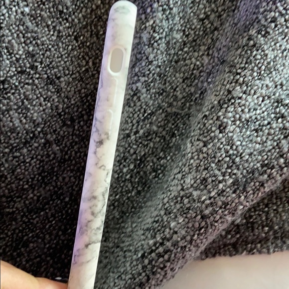 Iphone 11 white marble phone case - Picture 5 of 5